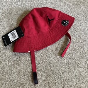 NIKE AIR JORDAN Bucket Hat With Straps,‎ Infant/Toddler Size 2T/4T Gym Red